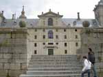Entrada al convento de los Padres Agustinos en la cara oeste del Monasterio del Escorial